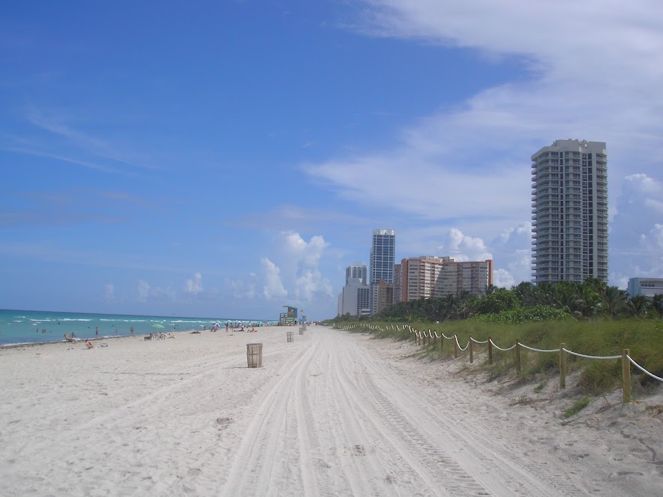 North Shore Park Beach
