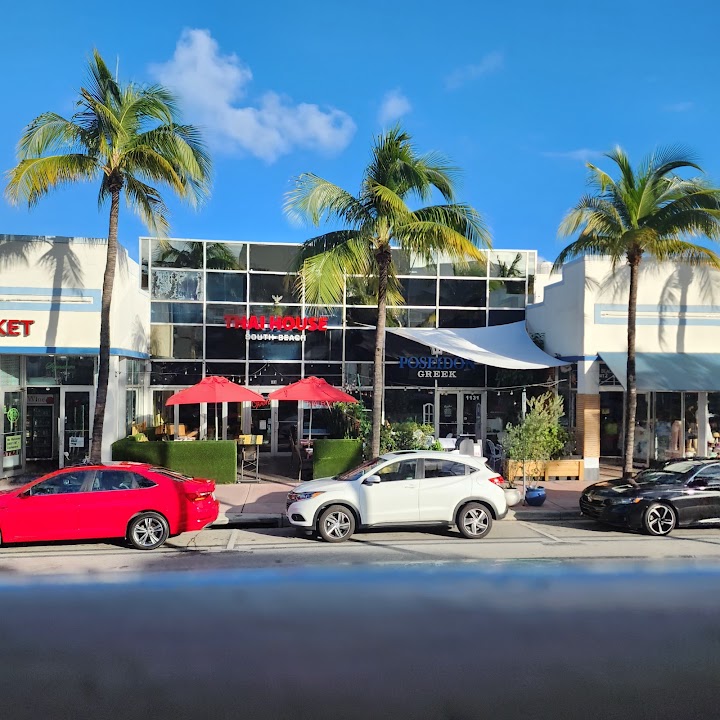 Signature Market