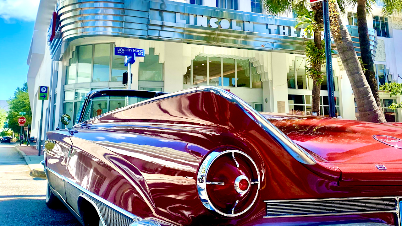 American Dream Tour Miami - City Tours in Classic Convertible Car